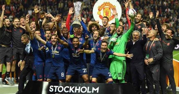 Áp lực huấn luyện viên Premier League với kỳ vọng từ người hâm mộ và giới truyền thông